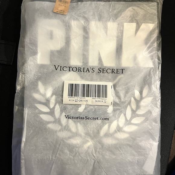 NWT PINK WEEKENDER BAG - Picture 2 of 3